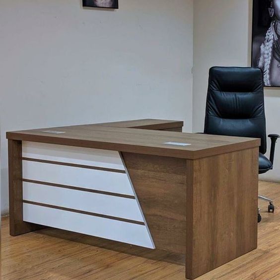 kích thước bàn trưởng phòng